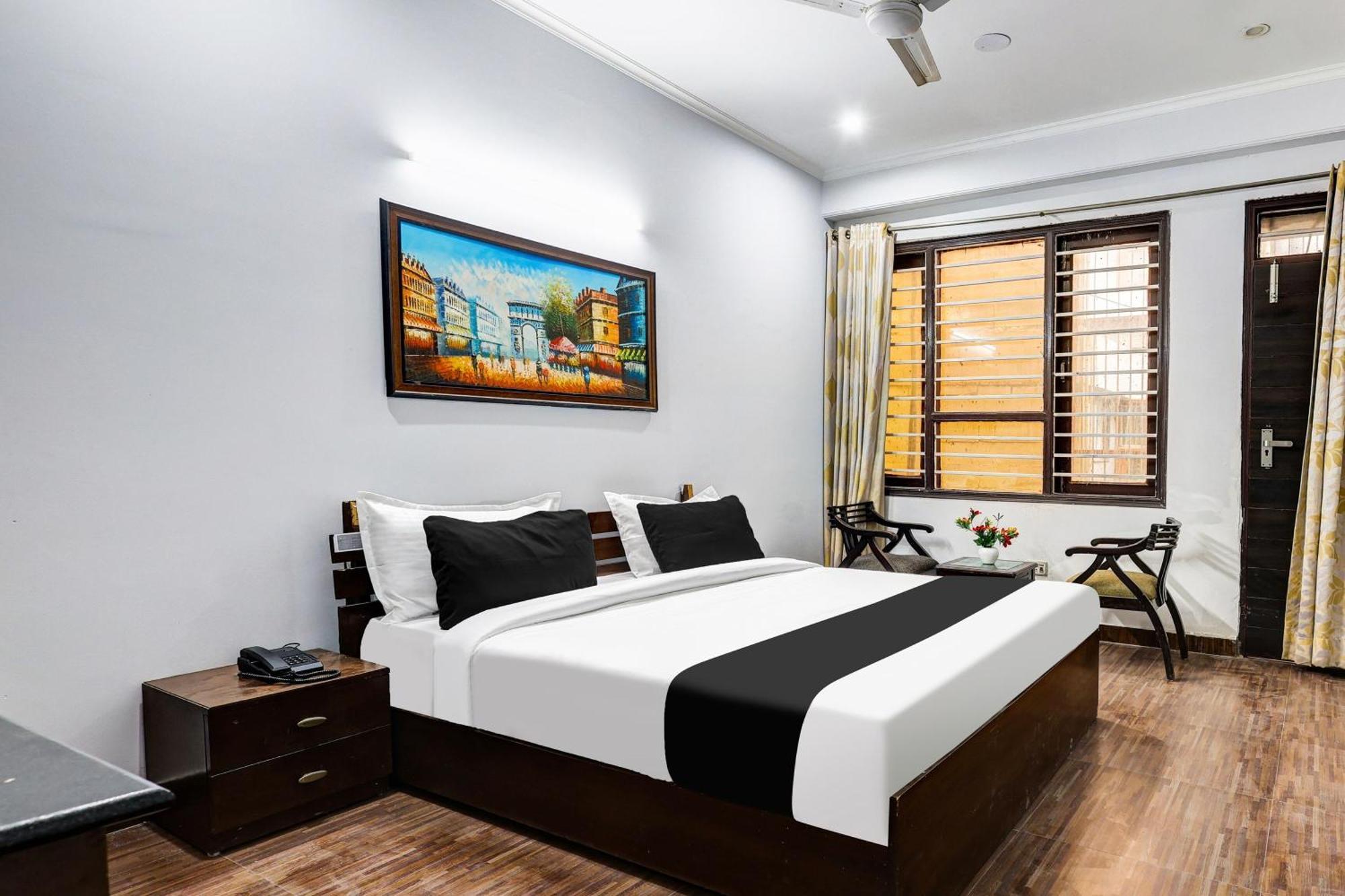 מלון Super Townhouse Sector 38 Gurgaon Near Medanta מראה חיצוני תמונה