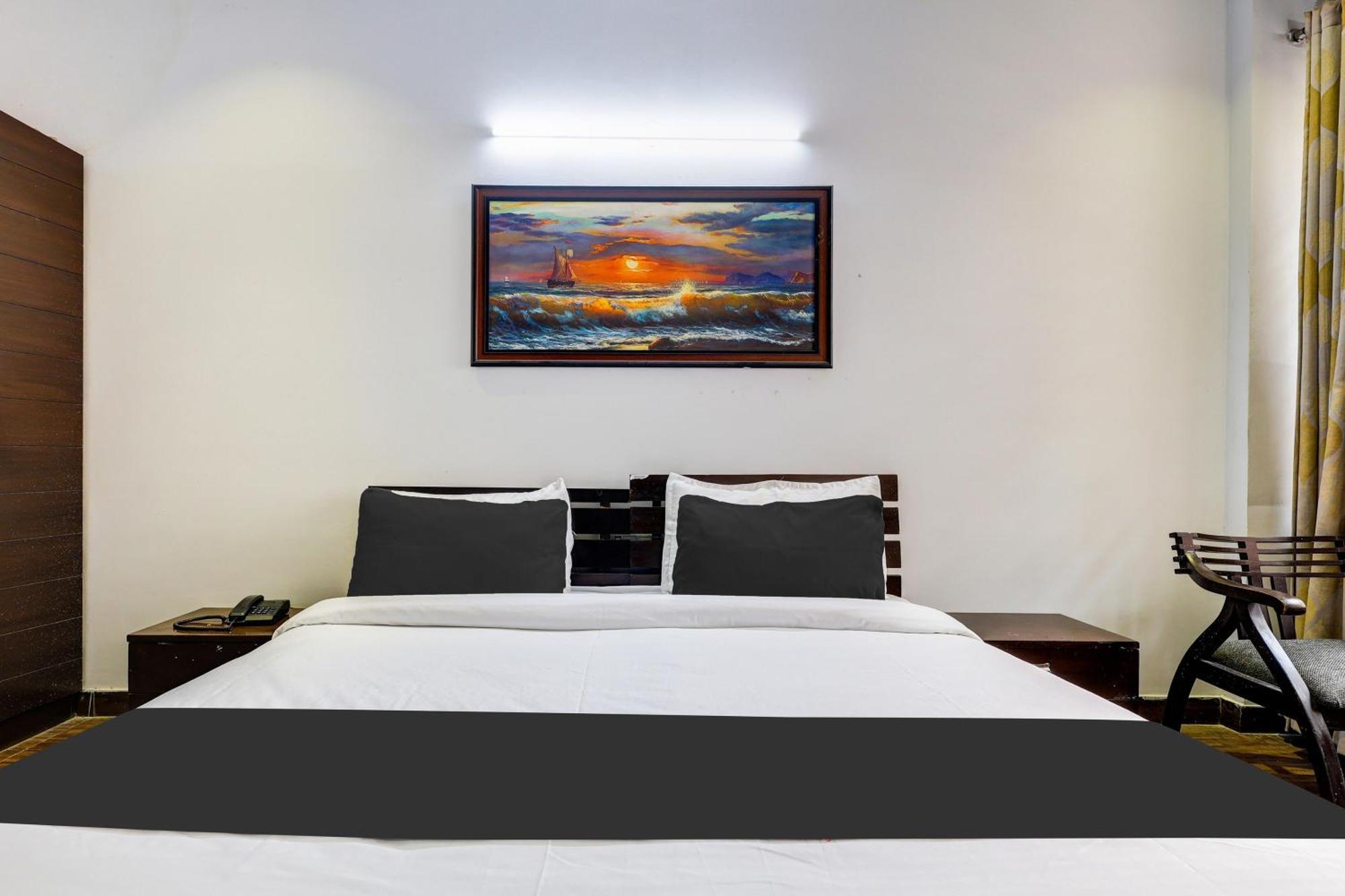 מלון Super Townhouse Sector 38 Gurgaon Near Medanta מראה חיצוני תמונה