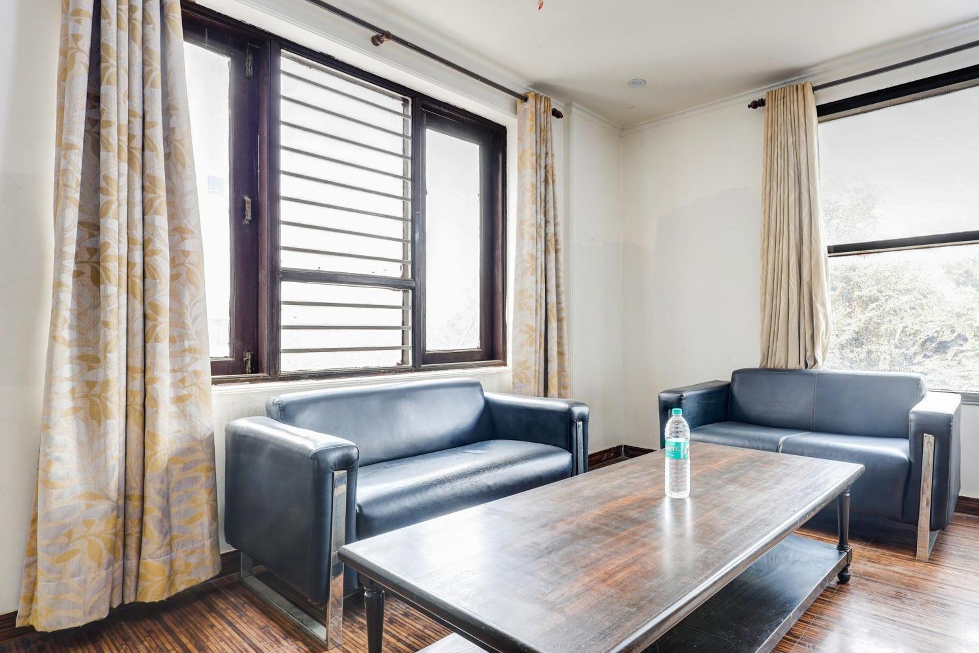 מלון Super Townhouse Sector 38 Gurgaon Near Medanta מראה חיצוני תמונה