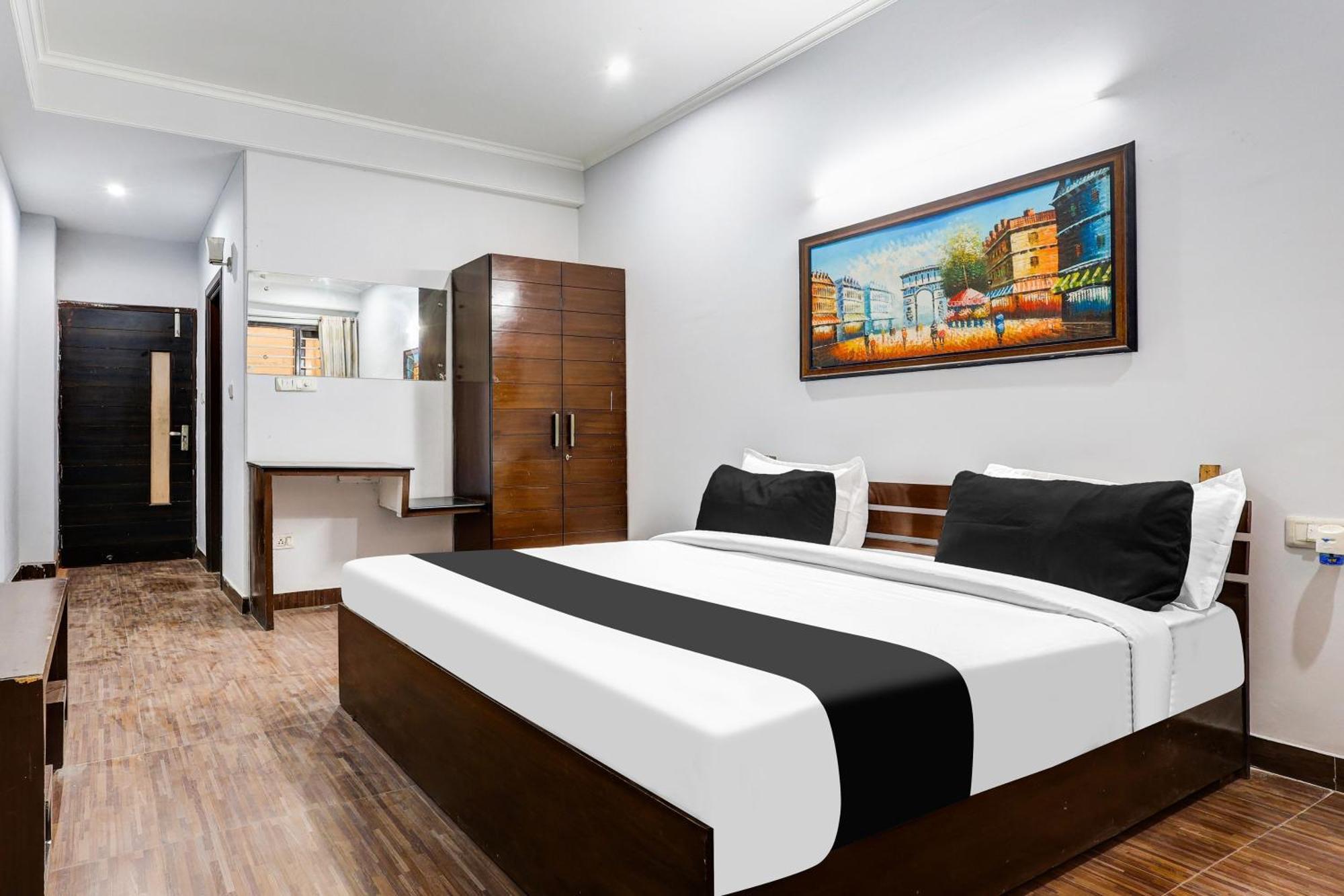 מלון Super Townhouse Sector 38 Gurgaon Near Medanta מראה חיצוני תמונה
